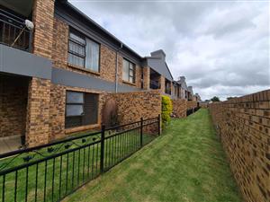 House For Sale in Ravenswood