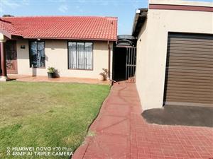 GARAGE FOR RENT IN KATLEHONG GARDENS 