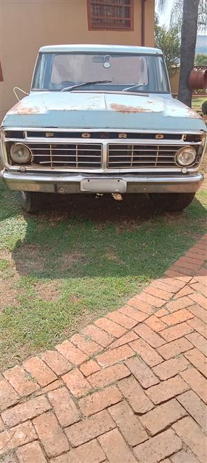 Ford F100 starts and go with papers slightly negotiable 