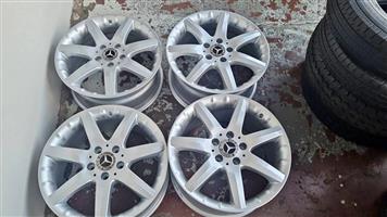 Mercedes Benz coupe original alloy mags size 17
