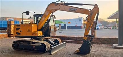 New Giants LY75 mini excavators available