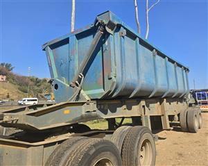 2008- T799- CARGO LITE ELEVATING TRAILER