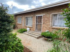 Townhouse For Sale in BRANDFORT