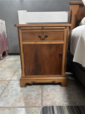 Bed Side Tables & Backing GORDON FRASER