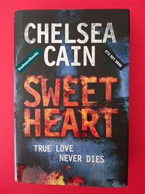 Chelsea Cain - REF: 8197.