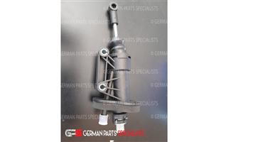 Amarok cultch master cylinder   FOR SALE