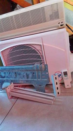 12000BTU Air Conditioner Unit For Sale
