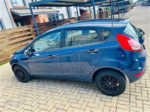 2013 FORD FIESTA 1.4i 2013