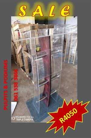 BIG SALE AUGUST – 3-LEG WITH WOOD PODIUMS!!