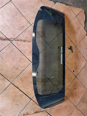 RENAULT TRIBER BACK GLASS AVAILABLE