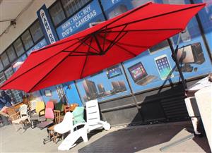 RED FOLDING PATIO UMBRELLA S063680G
