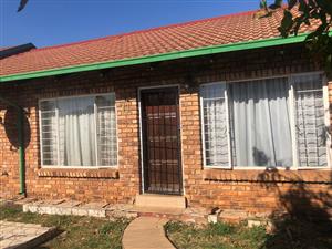 Townhouse For Sale in The Orchards
