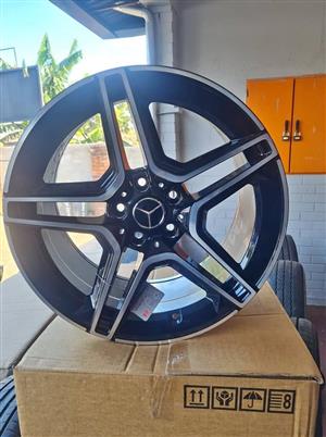 Mercedes Benz mags size 18 8.5 and 9.5 j