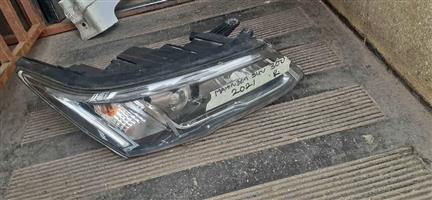 2021 Mahindra XUV 300 Xenon Headlight