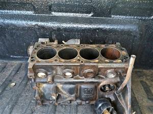 Opel astra 2.0 block and pistons