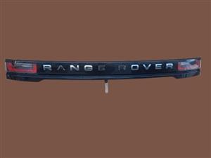 RANGE ROVER VELAR 2018+TAIL LIGHT CENTER
