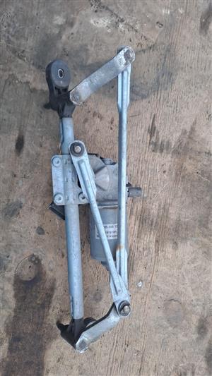 Opel Corsa D Front Wiper Mechanism & Motor for sale used 