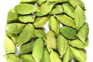 GREEN CARDAMOM FOR SELL