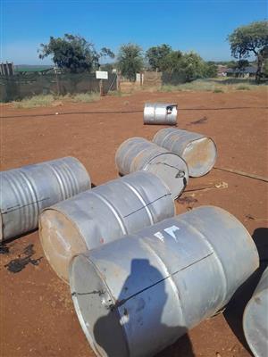 Ss60 liquid tar and Tennis court materials for sale. 