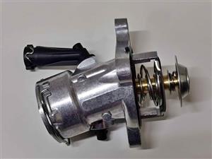 Brand New Mercedes Benz M156 thermostat housing