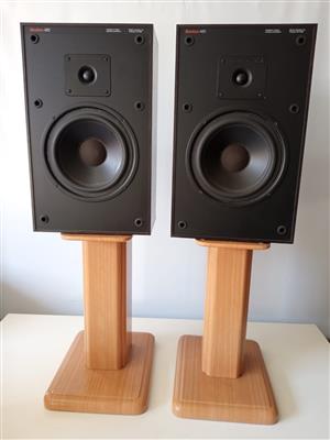 Speaker Stand