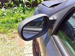 Renault Clio 1.4 door mirrors