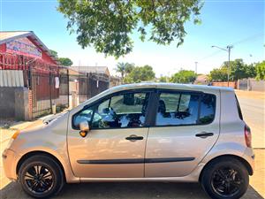Affordable 2006 Renault Modus 1.4L  Dynamique petrol. Fuel saver.