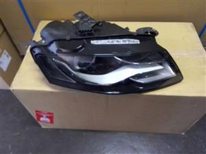 ( 2009-2012) AUDI A4 B8 PREFACE RIGHT SIDE XENON HEADLIGHT FOR SALE