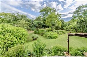 Mountain Stone Cottage – Historic 1800s Retreat in Schoemanskloof