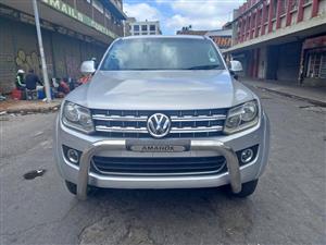 2011 VW AMAROK 2.0 DIESEL, MANUAL TRANSMISSION, SILVER COLOUR, MILEAGE 105,000 CODE 2