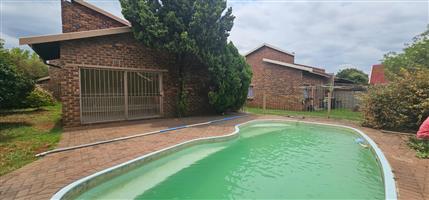 Spacious & Low Maintenance SE Property New To The Market