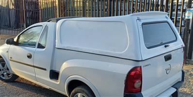 GC CORSA UTILITY BLINDSIDED WITH REAR GLASS BAKKIE CANOPY FOR SALE