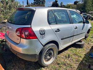 golf 5 stripping for parts/spares