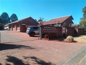 Neat Townhouse for Sal