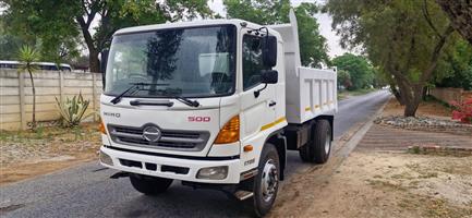 2013 Hino 500 Tipper
