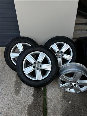 Amarok 18inch Mags.  