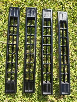 FORD GRANADA MK 1 VENT COVERS 