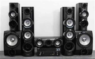 Samsung seround sound home theatre system.