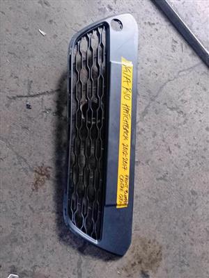 Kia Rio hatch back 2017-2017 center grill