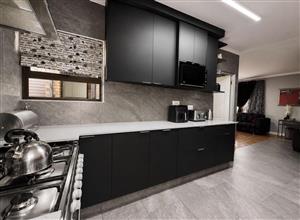Townhouse For Sale in Benoni Central