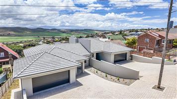 Magnificent, brand new in the Garden Route