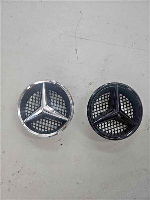 Mercedes Benz W204 & W205 Grille Badges