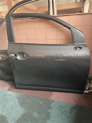 2024 Starlet Cross Front Door 