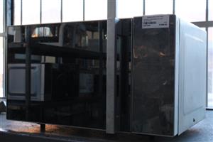 HISENSE MICROWAVE(S067095A)