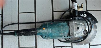 MAKITA GA9020 BIG GRINDER WITH HANDLE COVER S063764A