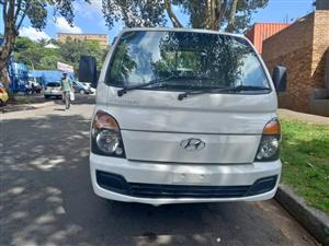 Hyundai H100 2.6 DIESEL, White