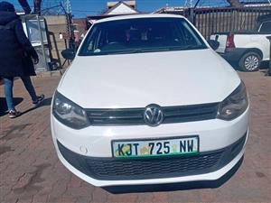 Volkswagen polo6 1.6 Manual petrol  2012 White