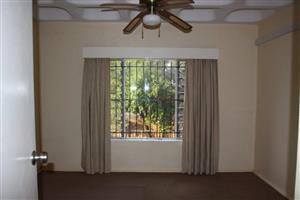 Pretoria East, Waterkloof Glen spacious room available.