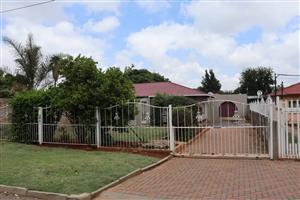 House For Sale in Homelake