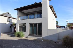 Lovely Lock Up and Go Townhouse